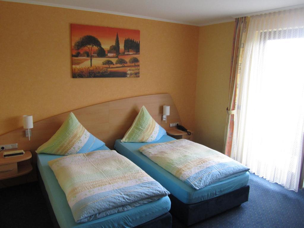 Hotel Zur Burg Nuerburg חדר תמונה