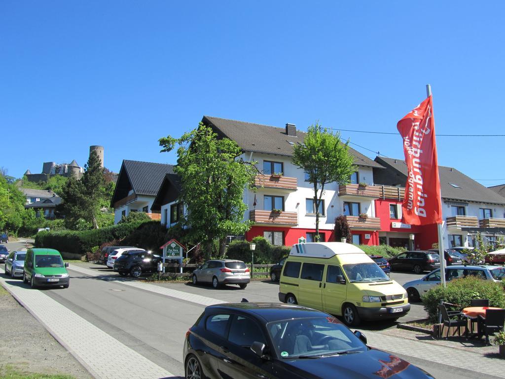 Hotel Zur Burg Nuerburg מראה חיצוני תמונה